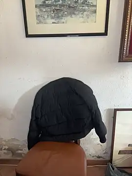 Snapshot of OniricFemme chatting on 11.17.25 OniricFemme online show from 11.17.25