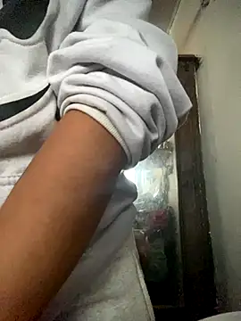 Snapshot of luna_asss chatting on 11.26.25 luna asss online show from 11.26.25