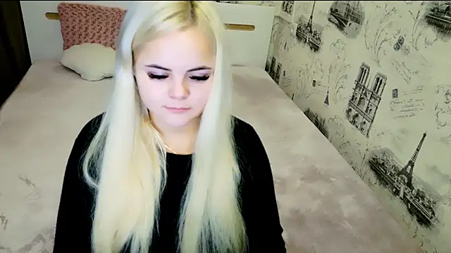 Snapshot of lovely-eyes chatting on 11.01.25 lovely-eyes online show from 11.01.25