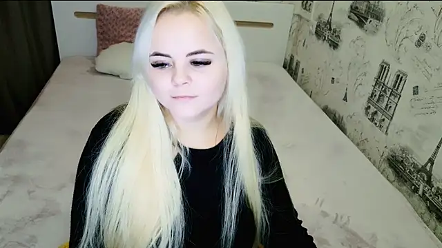 Snapshot of lovely-eyes chatting on 12.05.25 lovely-eyes online show from 12.05.25