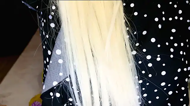 Snapshot of lovely-eyes chatting on 03.04.26 lovely-eyes online show from 03.04.26