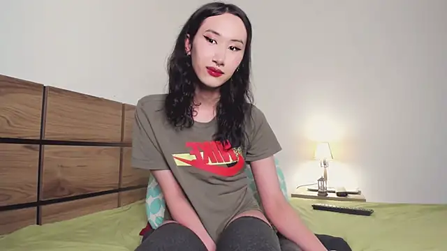 Snapshot of asian_kiya chatting on 12.13.24 asian kiya online show from 12.13.24