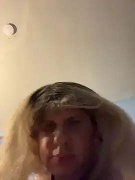 sexyJennifer1000 online show from 10.22.25