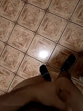 AvispaQlona online show from 12.04.25