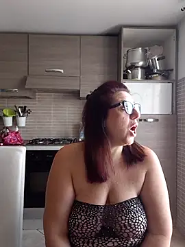 carolyne2023 online show from 11.05.25