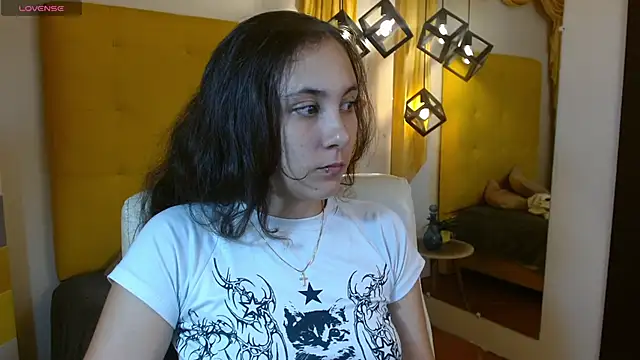 xlunna online show from 11.28.25