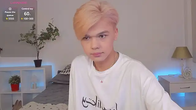 Felix Rey online show from 01.30.25