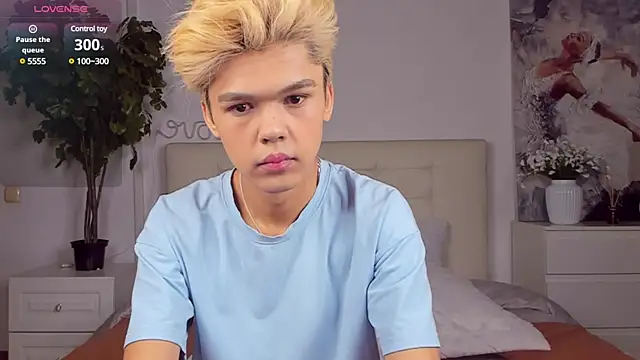 Felix Rey online show from 03.02.25