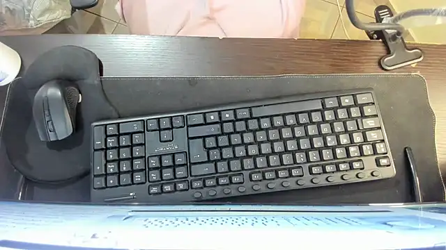 Amy Walker online show from 03.17.26