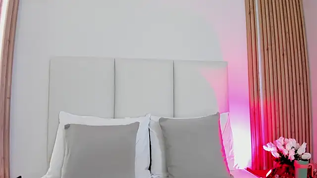 Emily robertss online show from 02.11.26