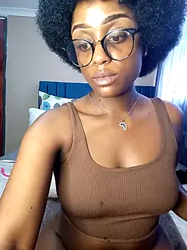 Queen-Chocolate online show from 01.25.25