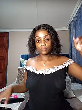 Queen-Chocolate online show from 01.30.25