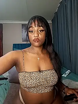 Queen-Chocolate online show from 09.18.25