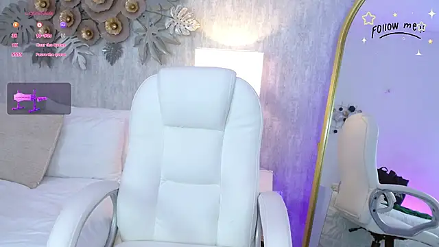 Snapshot of karel_ti chatting on 10.23.25 karel ti online show from 10.23.25