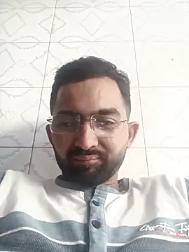 Snapshot of sagarghai07 chatting on 04.11.26 sagarghai07 online show from 04.11.26