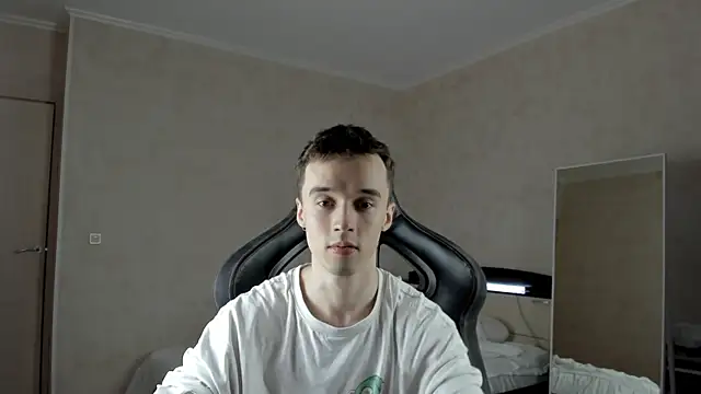 Snapshot of MasonWarholl chatting on 03.02.25 MasonWarholl online show from 03.02.25