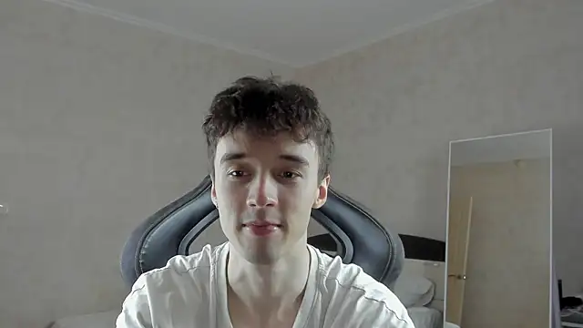 Snapshot of MasonWarholl chatting on 02.11.26 MasonWarholl online show from 02.11.26