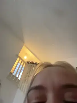 Submissivequeenjessie online show from 12.22.24