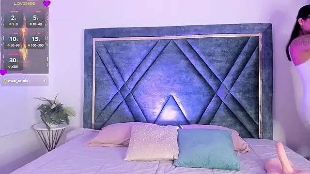 Dapnne  online show from 02.03.25