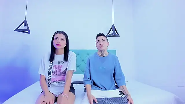 Snapshot of Tinny_and_Candy chatting on 12.21.24 Tinny and Candy online show from 12.21.24