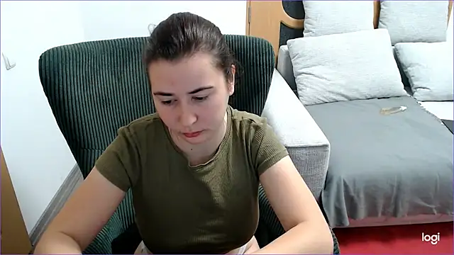 Snapshot of VioletaFlower7 chatting on 11.03.25 VioletaFlower7 online show from 11.03.25