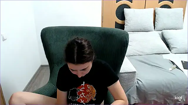 Snapshot of VioletaFlower7 chatting on 11.08.25 VioletaFlower7 online show from 11.08.25