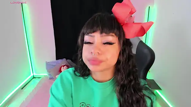 zoesullivan online show from 12.23.24