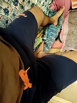 Snapshot of indianbull3684 chatting on 02.14.25 indianbull3684 online show from 02.14.25