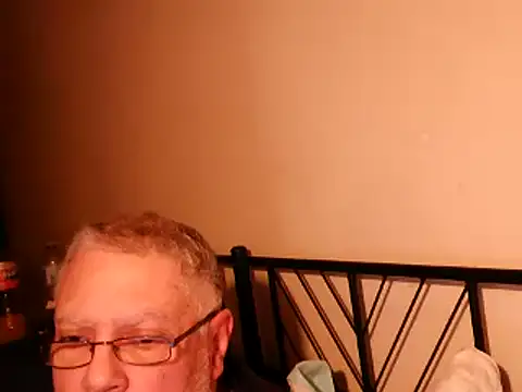 100Tauros online show from 10.12.25