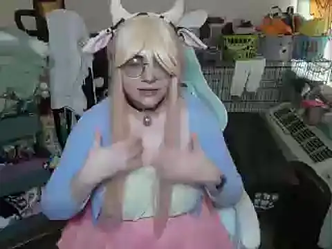 Snapshot of mochi_rainbow chatting on 03.27.26 mochi rainbow online show from 03.27.26