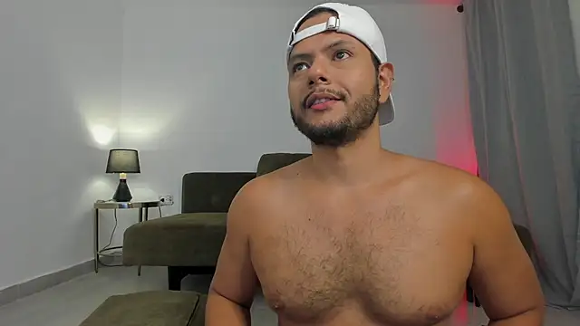 Snapshot of Nate_Ocean chatting on 11.26.25 Nate Ocean online show from 11.26.25