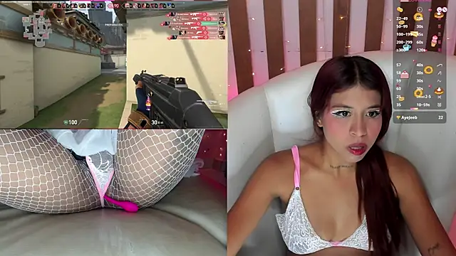 Snapshot of XimenaReid chatting on 01.18.25 XimenaReid online show from 01.18.25
