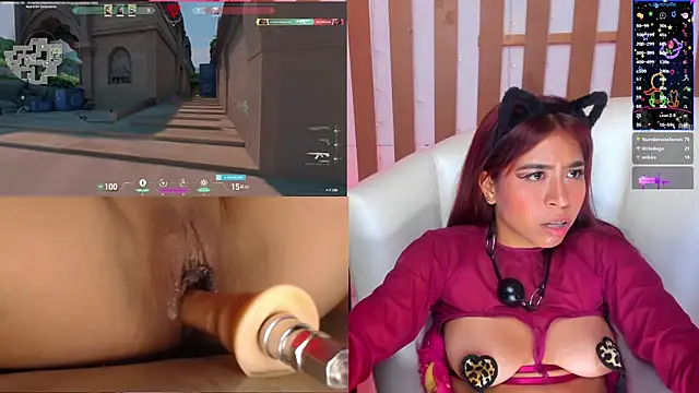 Snapshot of XimenaReid chatting on 01.25.25 XimenaReid online show from 01.25.25
