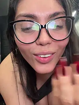 Snapshot of zui_lu chatting on 02.21.25 zui lu online show from 02.21.25