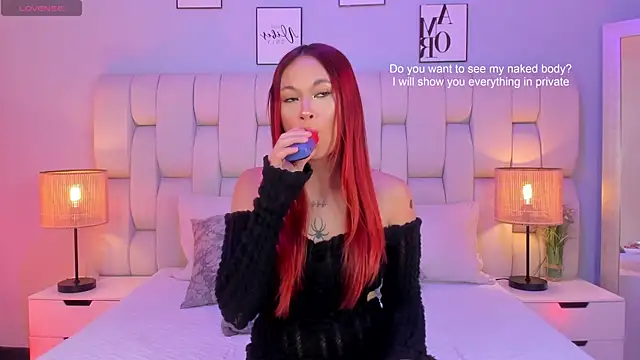 SkinnyFoxy online show from 04.04.26