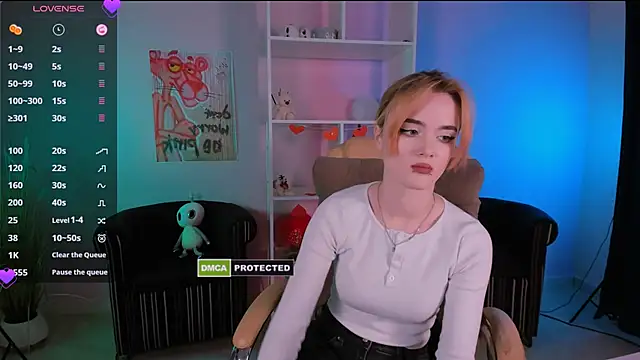 liana kisses online show from 03.19.25