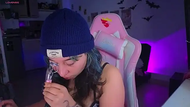 Snapshot of FernandaOrtegaaa chatting on 10.29.25 FernandaOrtegaaa online show from 10.29.25