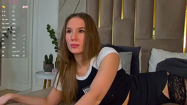 LeslieMines online show from 02.21.25