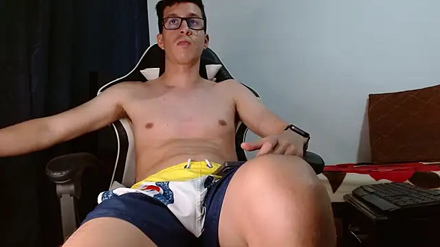 Snapshot of Jhonny_hot_s chatting on 09.25.25 Jhonny hot s online show from 09.25.25