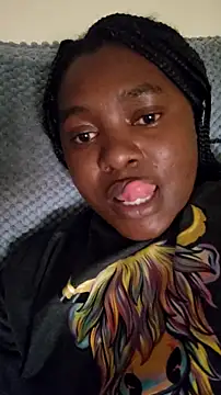 Snapshot of judy_the_booty chatting on 10.26.25 judy the booty online show from 10.26.25