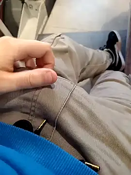 Durovoglioso2 online show from 02.21.25