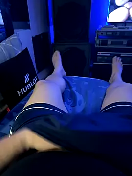 Snapshot of MatthewEmme chatting on 11.23.25 MatthewEmme online show from 11.23.25