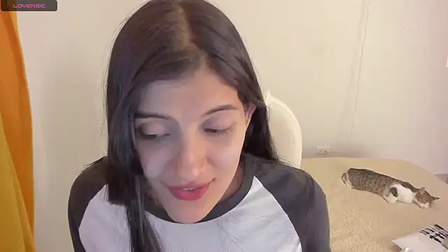 misstoya online show from 03.18.25