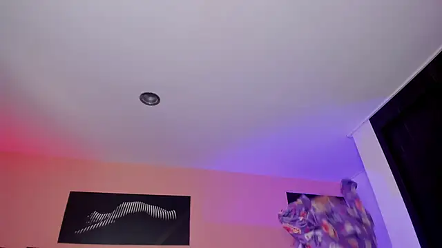 ChloeConnorr online show from 03.19.25