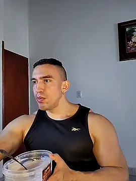 Snapshot of jhay-crux chatting on 03.08.25 jhay-crux online show from 03.08.25