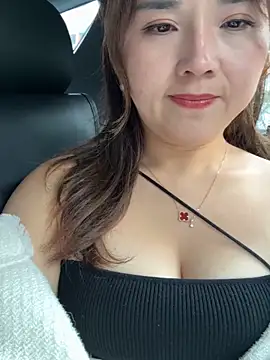 Efangfang online show from 12.10.24
