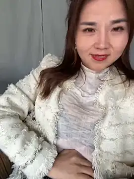 Efangfang online show from 12.15.24