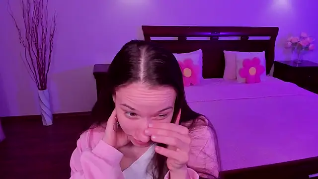 StaceySunny online show from 04.15.26