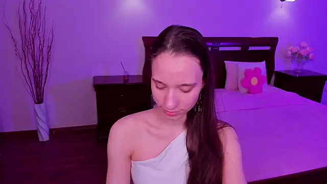 StaceySunny online show from 04.15.26