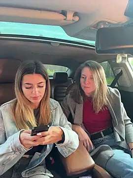 Snapshot of Jasmine_urPrincess chatting on 10.11.25 Jasmine urPrincess online show from 10.11.25